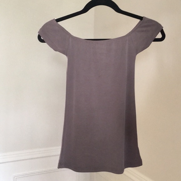 DELANEY - Off The Shoulder Ribbed Top - Picture 8 of 8